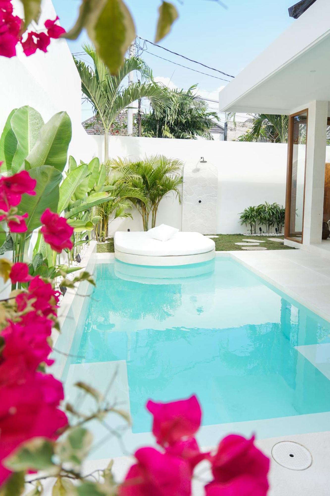 Adara * Uluwatu