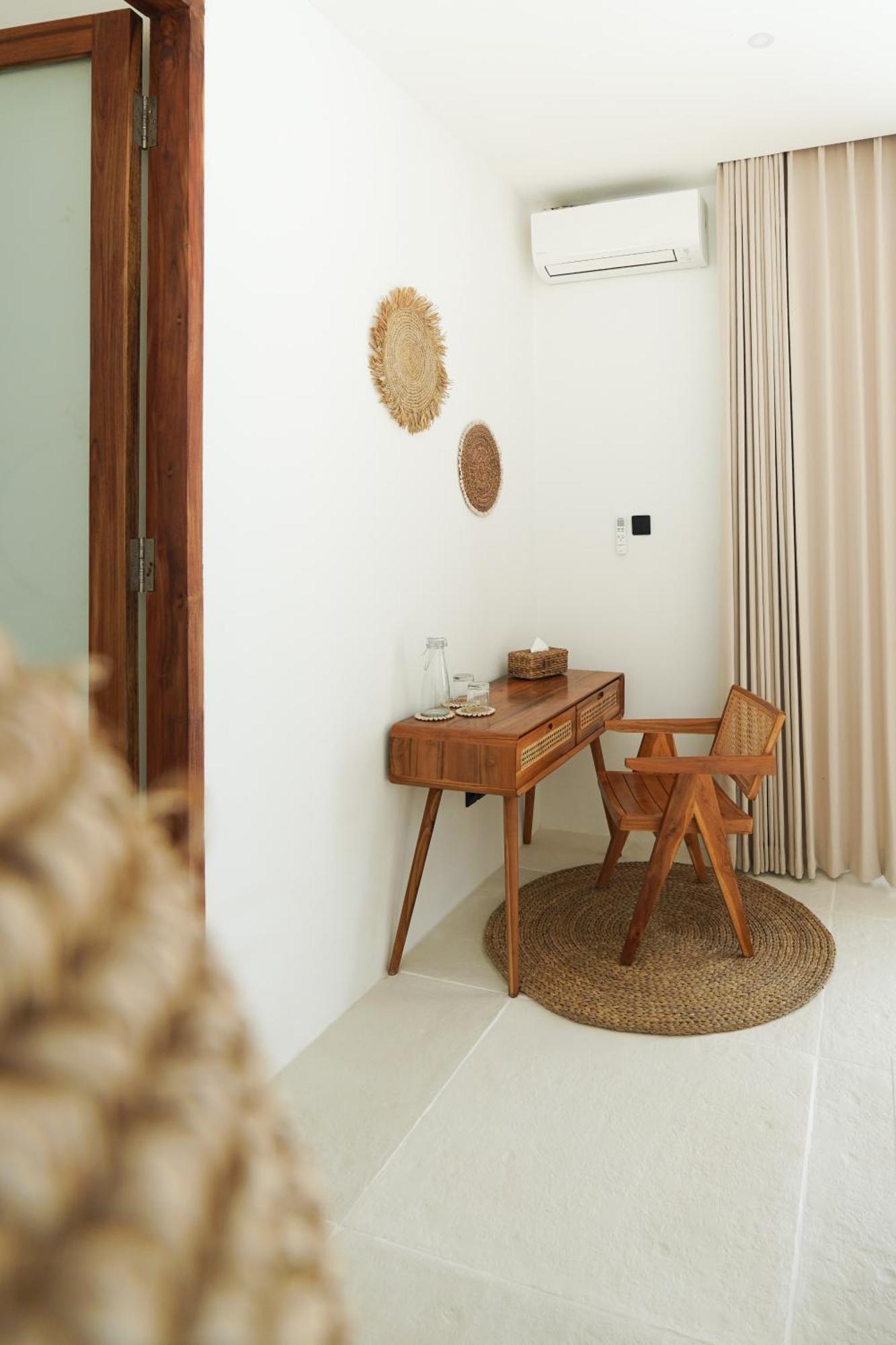 Adara * Uluwatu