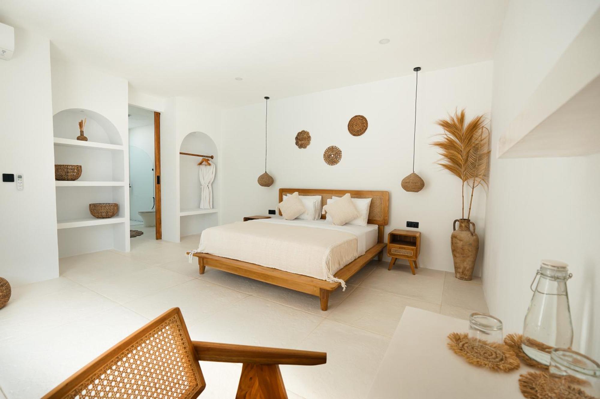 Villa Adara *