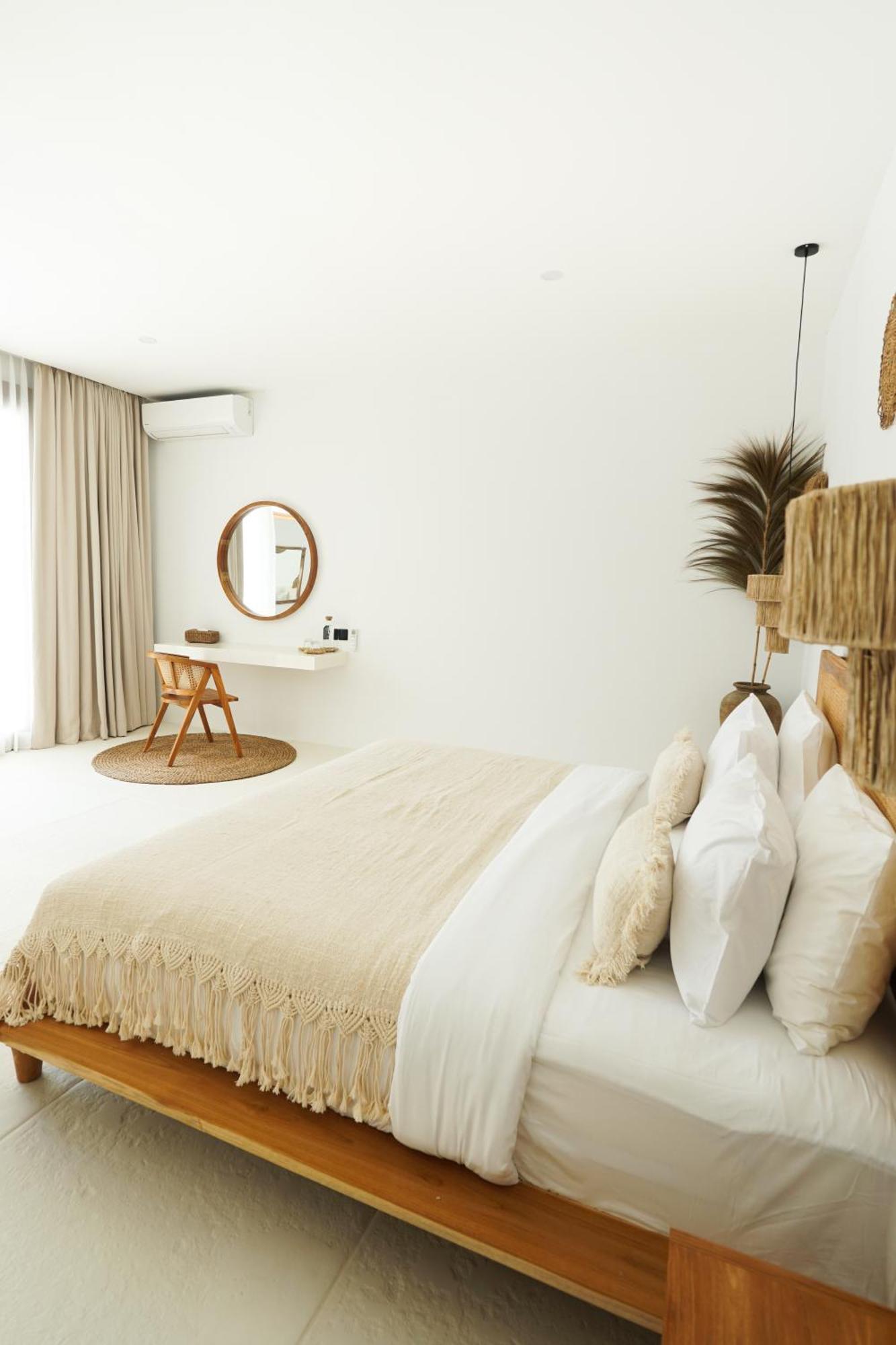 Adara * Uluwatu